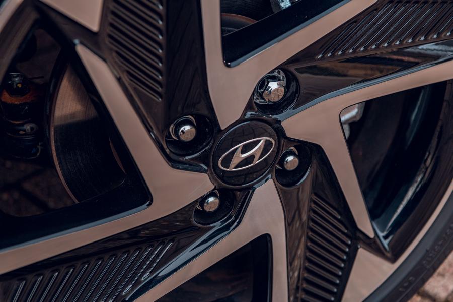 Колеса Hyundai i10 2019 года  (UK) (фото 43 из 55)